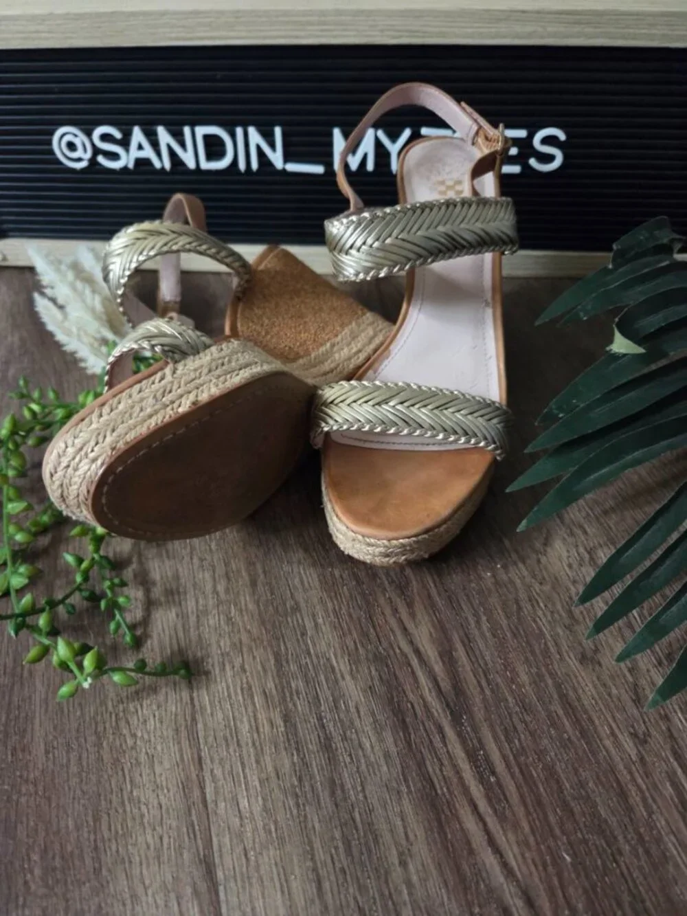 Vince Camuto Tazma Platform Gold Braid Glitter Cork Wedge SZ 8.5